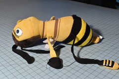 DREAMWORKS 2007 BEE MOVIE BARRY JERRY SEINFELD PLUSH 9″ TALL NANCO