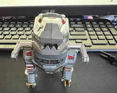 Transformers Dinobot -Grimlock G1 Hasbro–Only missing one Accessory