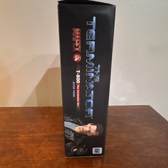 MAFEX No. 176 The Terminator T-800 Action Figure (READ DESCRIPTION)