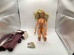 Vintage Bionic Woman Beauty Salon 1976 w/ Jamie Sommers Doll Incomplete READ