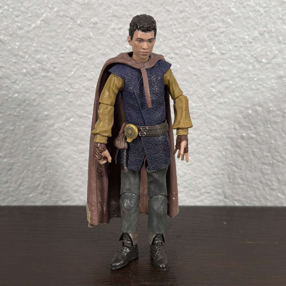 Dungeons & Dragons Honor Among Thieves Golden Archive Simon 6″ Action Figure