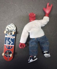 Citizen Urban Suspekt Max Figure And Skateboard