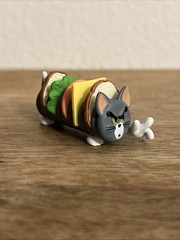 Tom The Cat In Sandwhich Tom & Jerry Tv Show 1”T -2” L Figure Solid PVC Rare Toy
