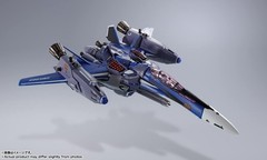 BANDAI SPIRITS DX Chogokin Macross F VF-25G Super Messiah Valkyr… book form JP
