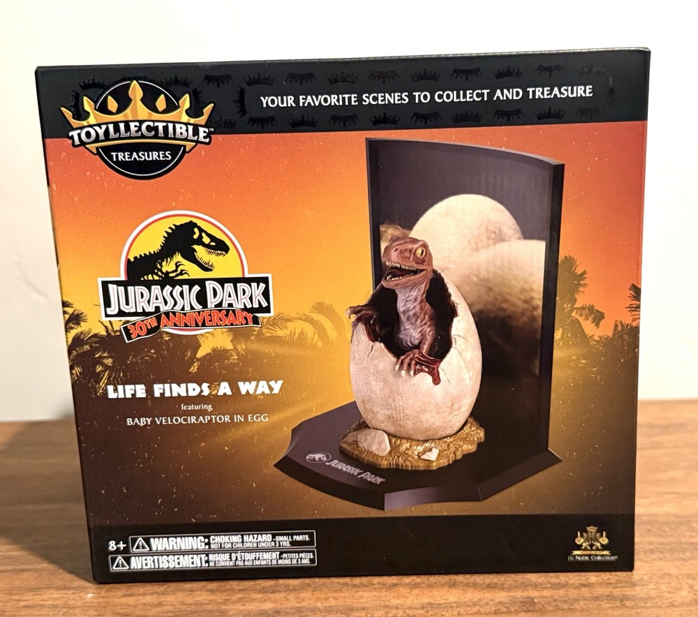 The Noble Collection Jurassic Park Toyllectible Treasure – Life Finds a Way NEW