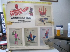 1978 REMCO “THE AMAZING ENERGIZED SPIDER-MAN” ACCESSORIES PACK-HONG KONG