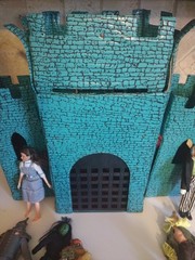 MEGO 1974 THE WIZARD OF OZ – WITCH’S CASTLE WITH WITCH FIGURES RARE