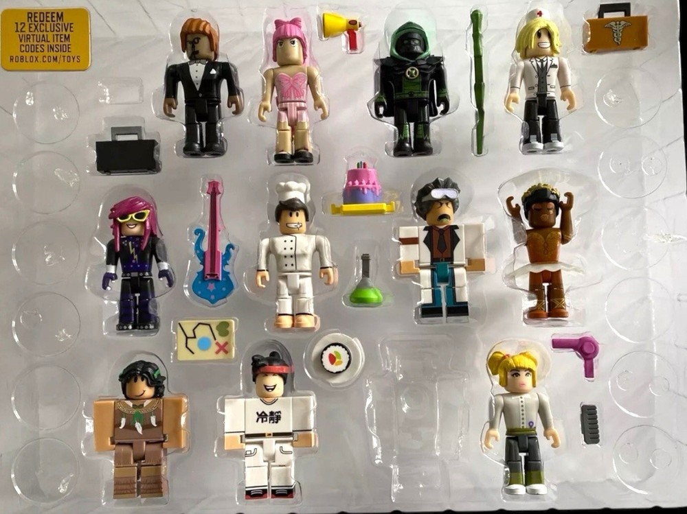 Roblox Toys Lot Of 11 Action Figures Collection Includes Accessories *No Codes*