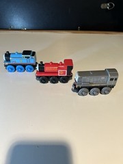 Lot Of 3: 1998 Learning Curve Britt Allcroft Wooden Railway Thomas Train Set
