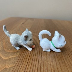 Kitty & Puppy In My Pocket Lot of 8 Vintage Dog & Cat Toy Flocked Figures