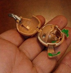 Bakugan Stinglash B1 250G Tan Subterra Battle Brawlers Open Core Sega