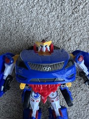 Hello Carbot Grandeur Hawk Hyundai HG330 Celebrity Transforming Robot Figure