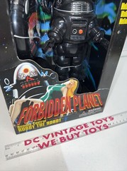 Vintage Trendmasters Forbidden Planet 1999 Remote Control Robby the Robot NEW