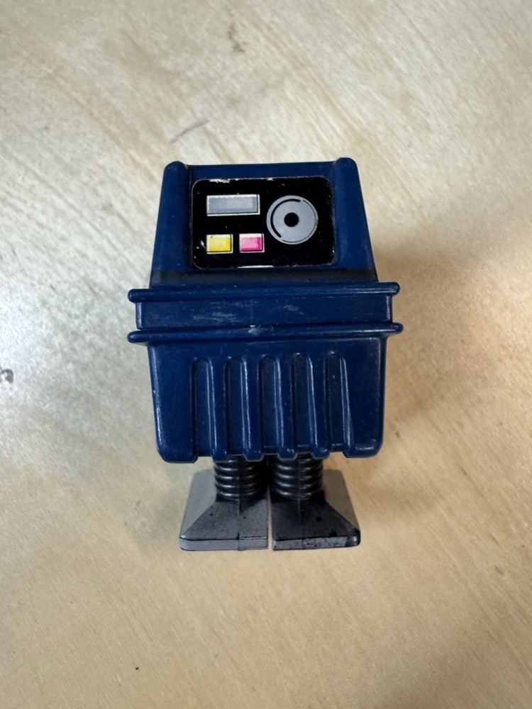 Star Wars 1978 Power Droid Action Figure – Missing Top Rubber Exhaust