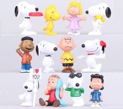 Set of 12 Snoopy Peanuts Charlie Brown Playset 12 Figure Cake Topper Toy Set New