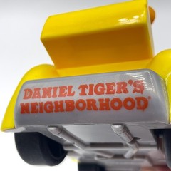 Daniel Tiger Yellow Car Pull-Back Racing Vehicle Racer 2017 Jakks Pacific PBS 6”
