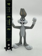 Vintage 1991 Bugs Bunny Plastic Figure PVC Warner Bros Looney Toons