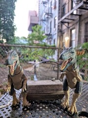 Mattel Hammond Collection 2 Allosauros Dinosaur Figures Great Condition