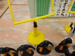KASKEY KIDS Football Guys Black/gold Blue/silver Referee 26 Figs Goal Posts READ