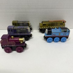 Thomas Wooden Railway Train MAGIC RAILROAD LOT DODGE SPLATTER LADY DIESEL 10