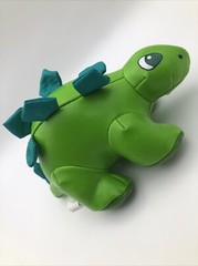 Dinosaur plush, small polyester fiber, great condition kids collectable