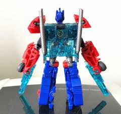 Transformers Commander Optimus Prime Cyberverse Action Figure Toy New in Box