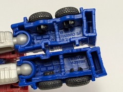 Transformers Optimus Prime Complete Kingdom Core Class WFC Robot