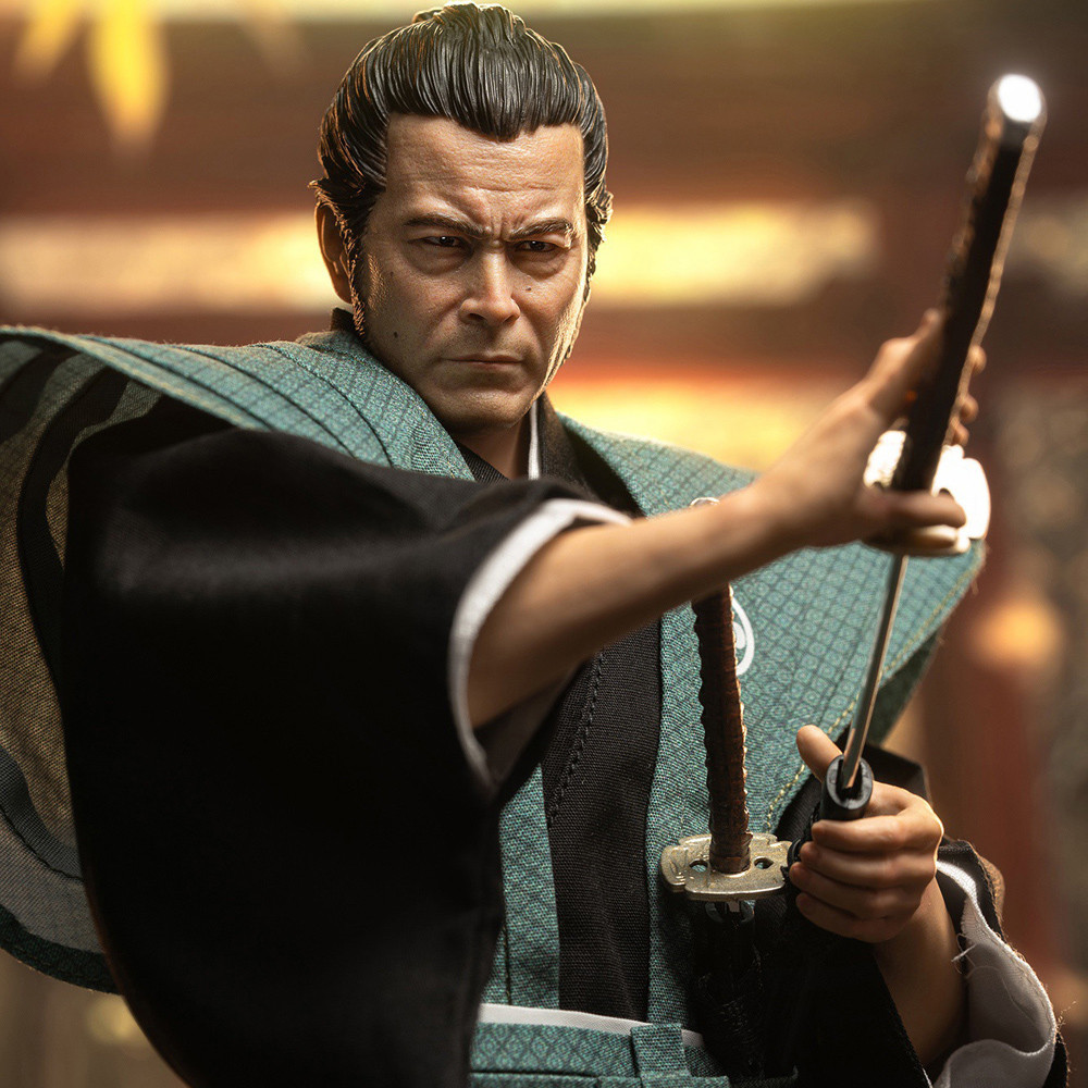 Infinite Statue X Kaustic Plastik TOSHIRO MIFUNE SAMURAI 12in Action Figure Doll