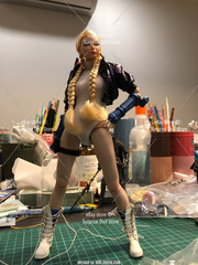 US Worldbox 1:6 AT201 Pale Skin Felxible Female Action Figure Body Doll Model