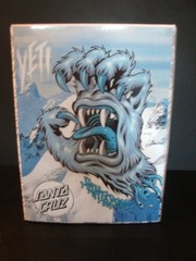 YETI HAND Custom Kidrobot Santa Cruz Skateboards Screaming Hand Figure