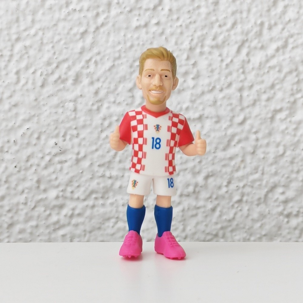 Minix FIFA World Cup 2026 Figure – Croatia Team: 18 Kristijan Jakić (7 cm/2.8″)