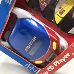 Classic Toy Portable CD Player Ages 3+ 4 Discs 150 Songs & Light Children’s NEW