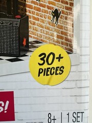 MGA Miniverse Real Music Record Shop With Exclusive Fender Guitar