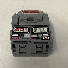 Convertors Gamebots JACKPOT ROBOT Transforming SLOT MACHINE *works* Select 1984