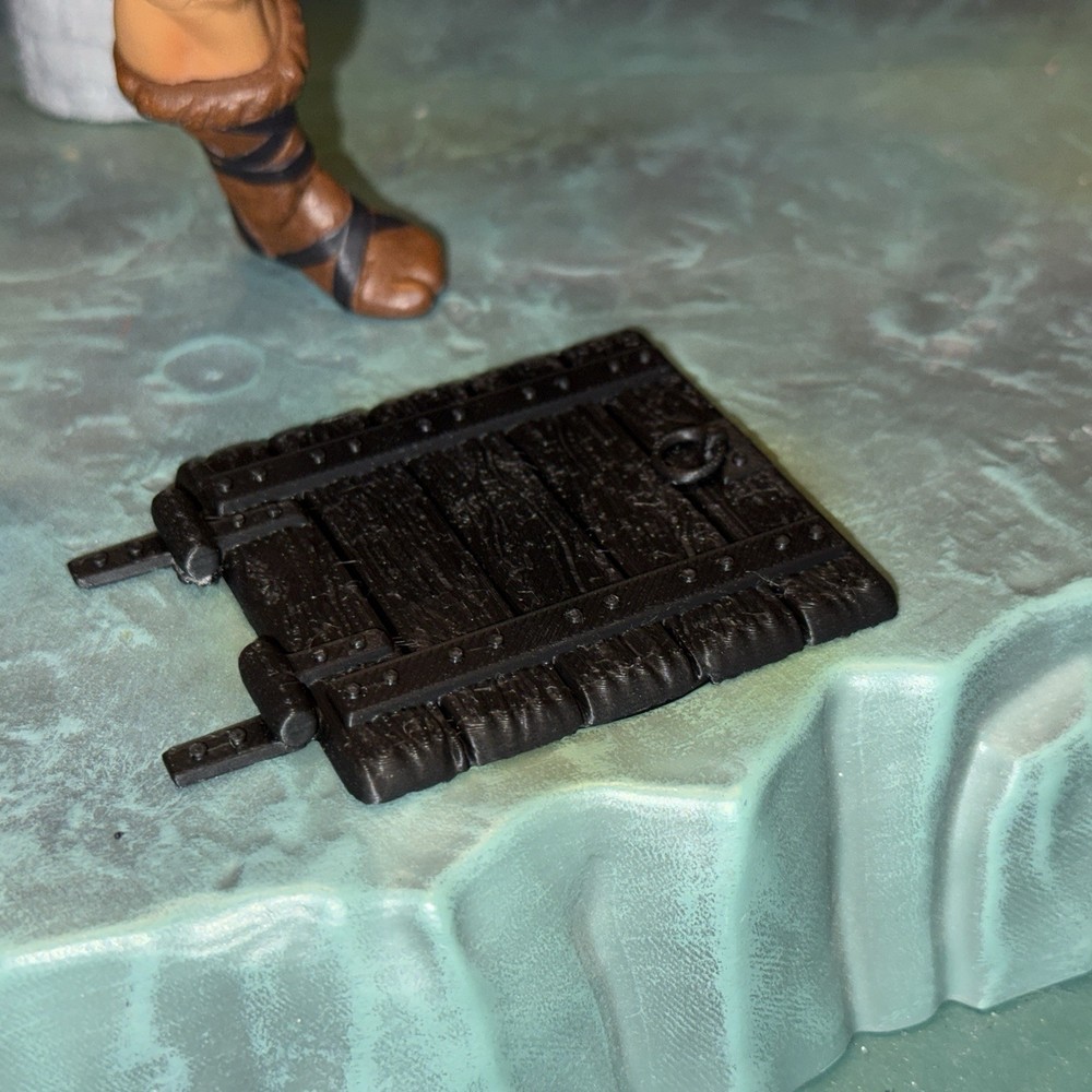 Unpainted Black Trapdoor for Classics Castle grayskull (Hole cover) by He-Bro