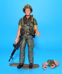 1:18 Ultimate Soldier Vietnam U.S Army 101st Infantry SGT Platoon Leader Figure
