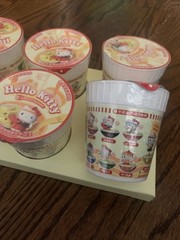 MOETCH MINI x Sanrio Hello Kitty Ramen Café Bubble Bean Blind Box – Lot Of 6