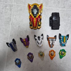 Dino Core Season 3 Ultimate Tuner Wrist +Head Core Galaxy Stone [USED ITEM]