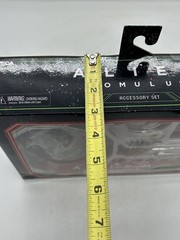 NECA Alien Romulus & Accessories Kit + Box Action Figure Model Collectible