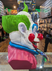 Trick Or Treat Studios Killer Klowns From Outer Space Vinyl Jumbo Mini Bust Bank
