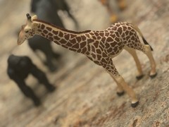 Wild Animal Figures Lot X8 Safari & MOJO 1997-23 Giraffe, Elephant, Gator