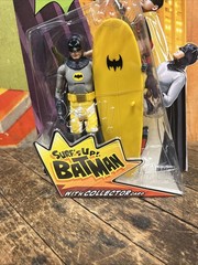 BATMAN 1966 CLASSIC TV SERIES SURFS UP BATMAN FIGURE MOVIE RETRO DC COMICS NECA