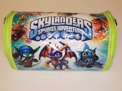 SKYLANDERS Spyro’s Adventure 21 Figures 22 Cards 15 Stickers Carry Case Bag Lot