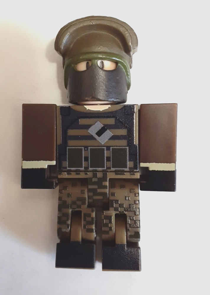 Roblox Series 7 Operation Scorpion: Savior ~ Jazwares LLC Figure & Helmet Only