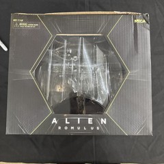 Suspended Lab Xenomorph XX121 (Deluxe Action Figure) – Alien: Romulus | NECA