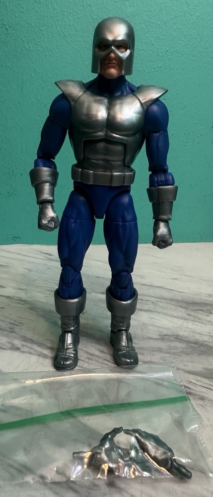 AVALANCHE Marvel Legends Uncanny X-Men Retro 6″ Action Figure 2022 Complete