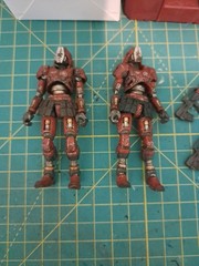 ACID RAIN /ANNEX 2179 1/18: Set of 2 Container Guard Puppets *US Seller*