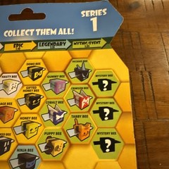 Bee Swarm Simulator Panda Bear Figure & Mystery Honeycomb by Roblox New Sealed