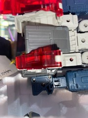 Toyworld TW-H04 Infinitor Fortress Maximus ShipinUSA