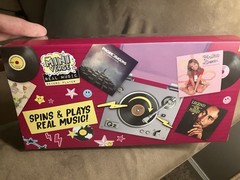 MGA’s Miniverse Real Music Record Player Mini Collectibles Mini Playable Record